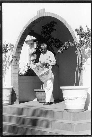 Illustration for article titled Photographer George Hallett Captures the âDignityâ of Apartheid